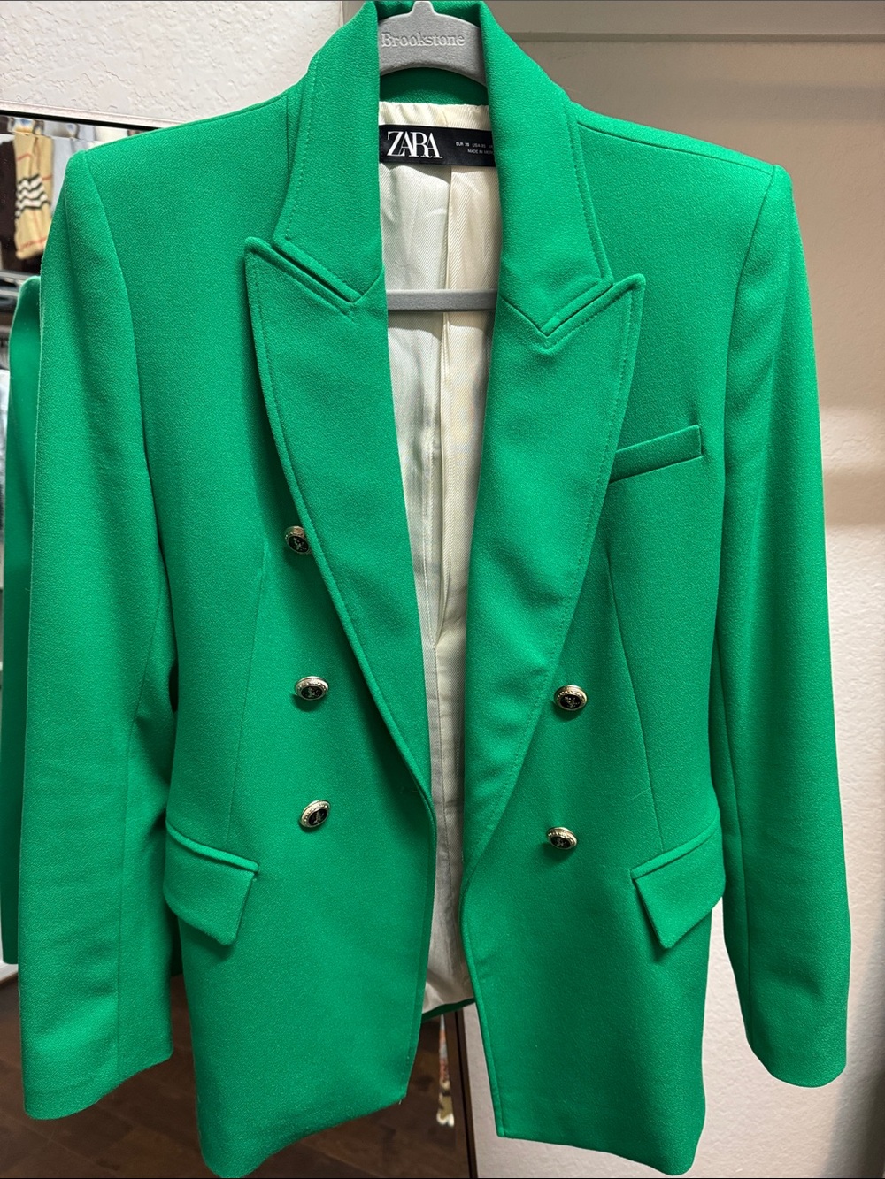 ZARA Bright Emerald Green Double-Breasted Blazer with Gold Buttons